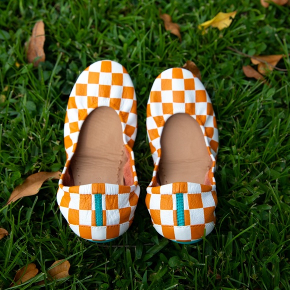 NIB Hand-Painted Custom Checkerboard Tieks Size 8 - Picture 2 of 8